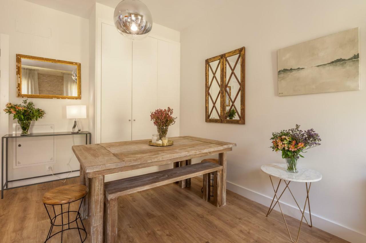 Apartamentos Rg Suites Jardines De Murillo Sevilla Dış mekan fotoğraf