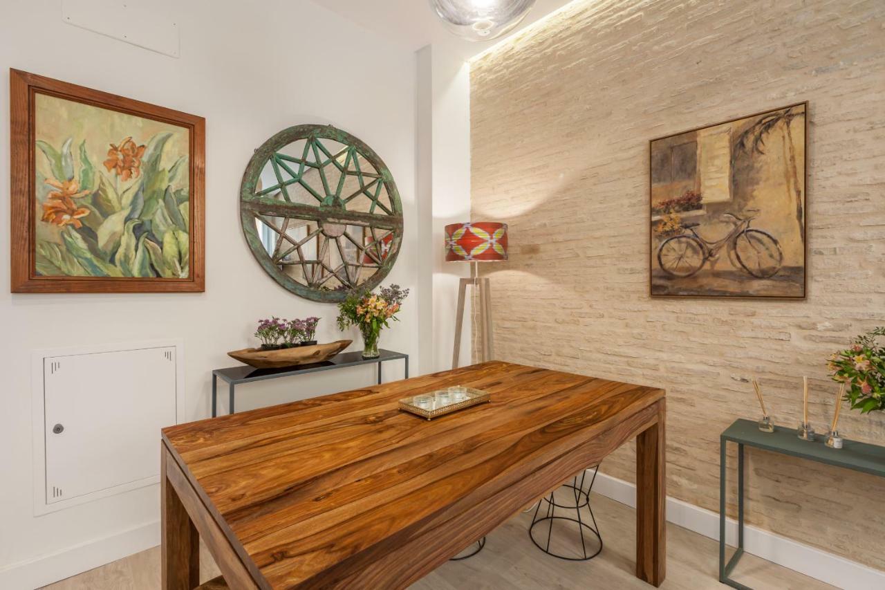Apartamentos Rg Suites Jardines De Murillo Sevilla Dış mekan fotoğraf
