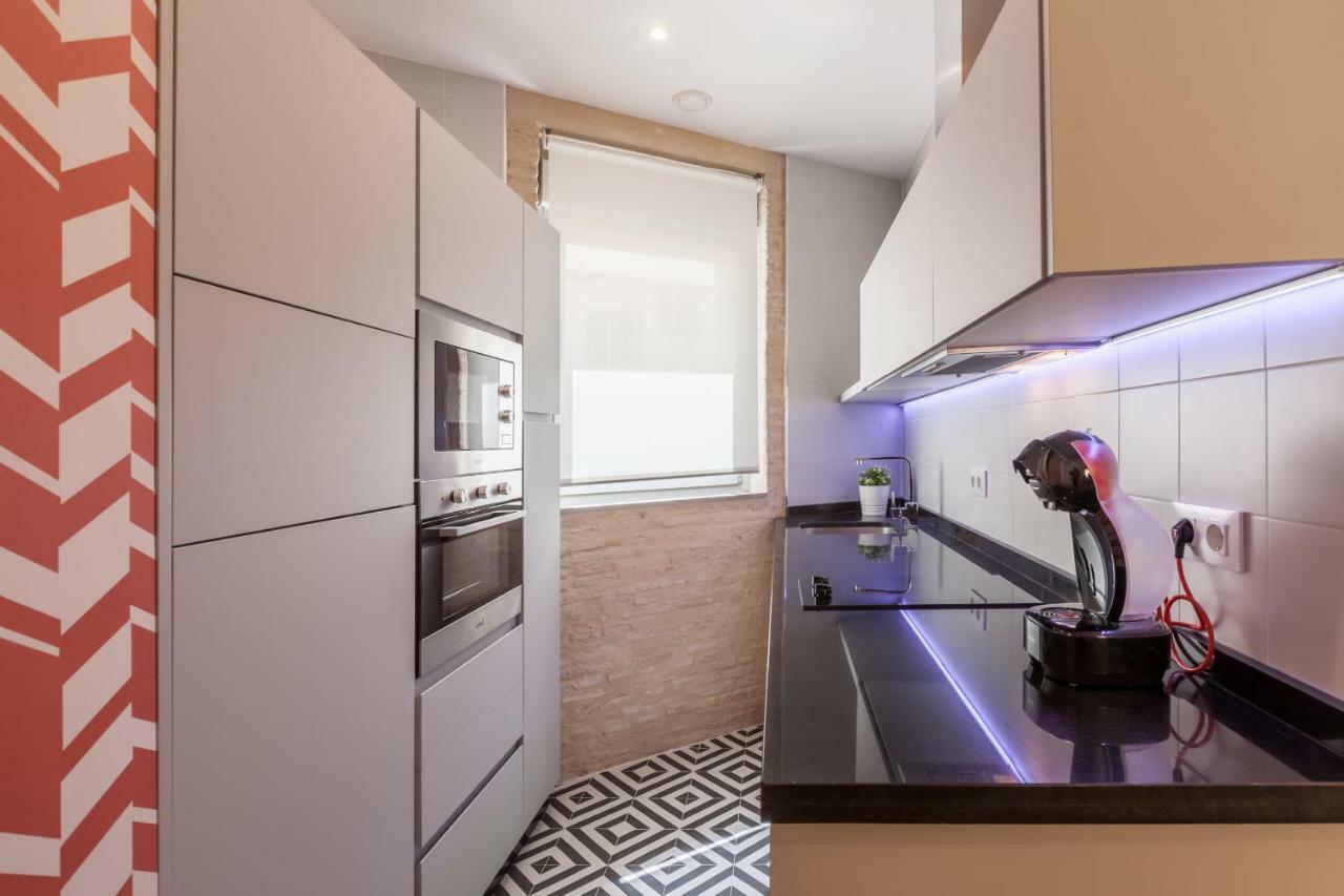 Apartamentos Rg Suites Jardines De Murillo Sevilla Dış mekan fotoğraf