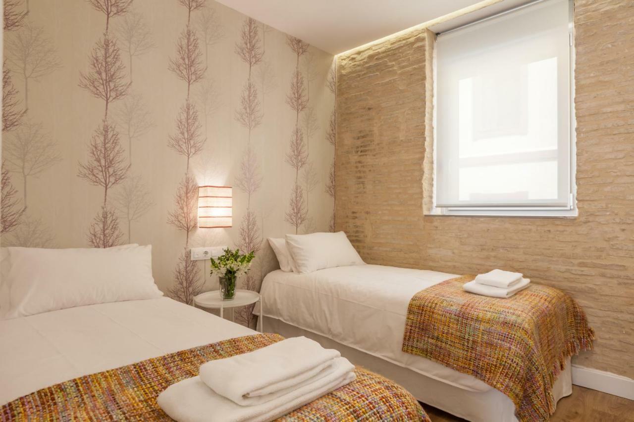 Apartamentos Rg Suites Jardines De Murillo Sevilla Dış mekan fotoğraf