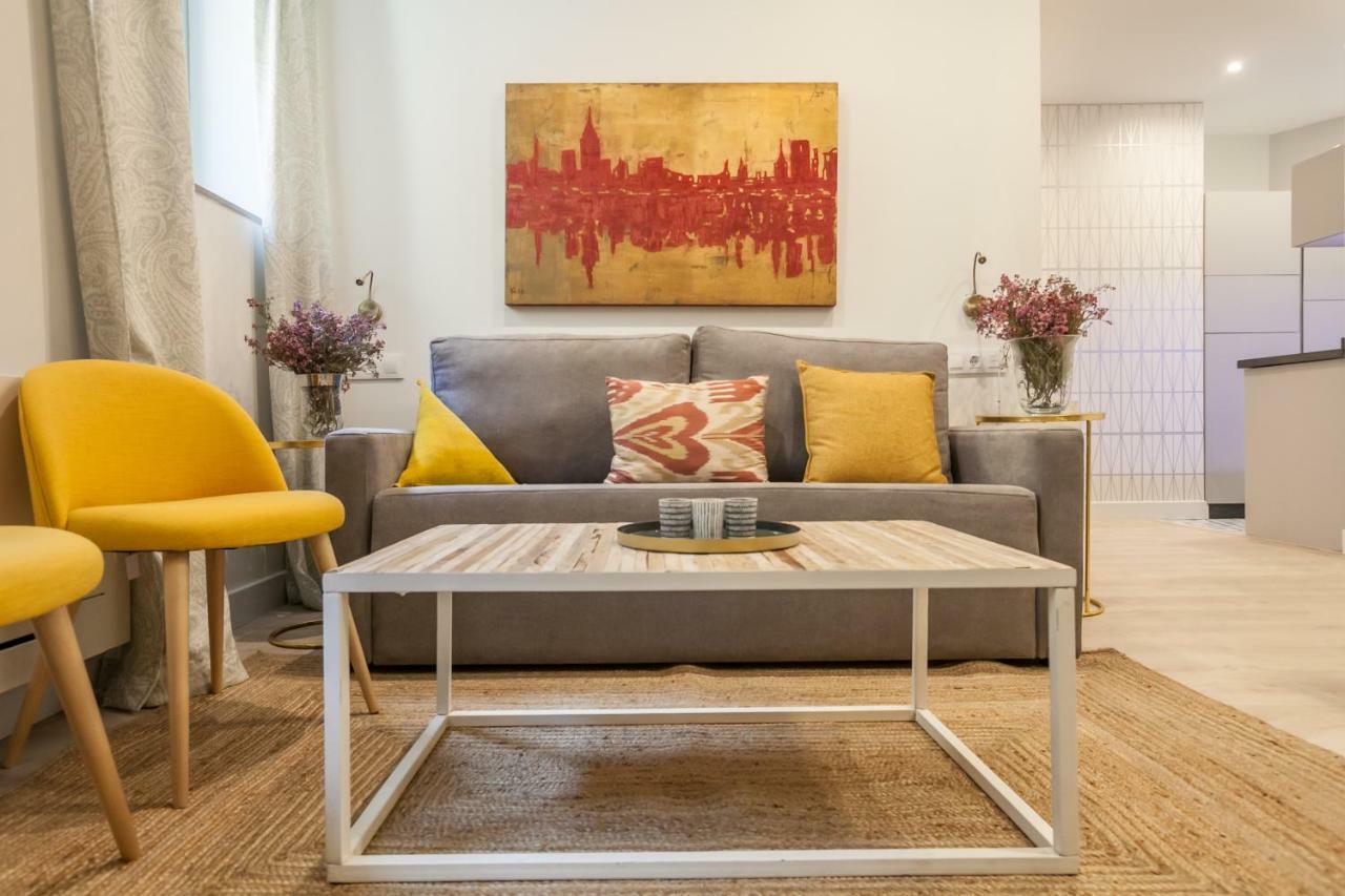 Apartamentos Rg Suites Jardines De Murillo Sevilla Dış mekan fotoğraf